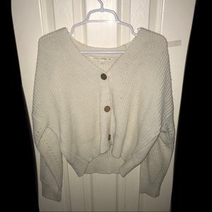 VANILLA STAR CROPPED BUTTON UP SWEATER